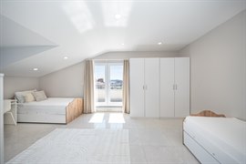 Academic House Maltepe �nci K�z ��renci Yurdu