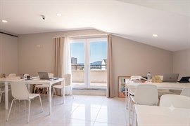 Academic House Maltepe �nci K�z ��renci Yurdu