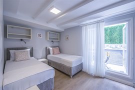 Santral K�z ��renci Yurdu - 6 Ki�ilik Oda