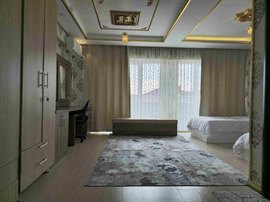 �nci Suit Beylikd�z� K�z ��renci Yurdu