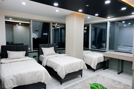 �nci Suit Fatih K�z ��renci Yurdu