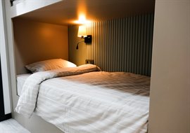 �nci Suit Fatih K�z ��renci Yurdu