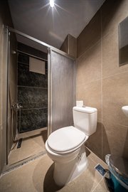 Tuna Y�ksek��renim Erkek Yurdu - WC Banyo