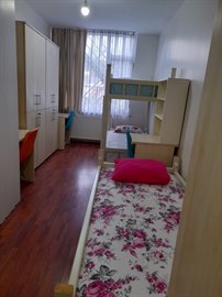 �i�li K�z Evi