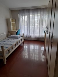 �i�li K�z Evi