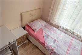�zyuvam K�z Apart� Tek Ki�ilik