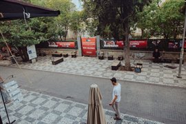 �zyuvam K�z Apart�