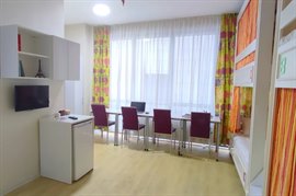 Kad�k�y Odan K�z ��renci Yurdu - 4 Ki�ilik Oda