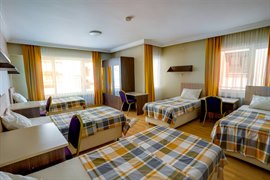 Metropol K�z ��renci Yurdu - 5 Ki�ilik Oda