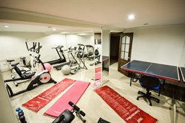 Metropol K�z ��renci Yurdu - Spor Salonu