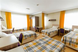 Metropol K�z ��renci Yurdu - 5 Ki�ilik Oda