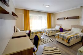 Metropol K�z ��renci Yurdu - 3 Ki�ilik Oda
