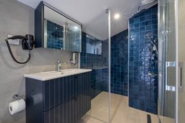 Zess K�z Suites - 4 Misafir 1+1 Ferah �at� Kat�