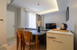 Zess K�z Suites - 4 Misafir 1+1 Zemin Kat