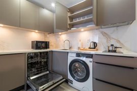 Zess K�z Suites - 4 Misafir 1+1 Bah�e Kat�