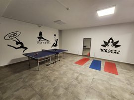 �zel Adef K�z ��renci Yurdu - Spor Salonu 