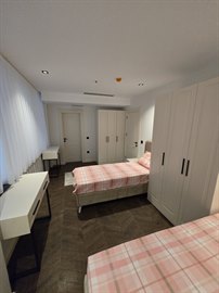 Aura K�z ��renci Yurdu