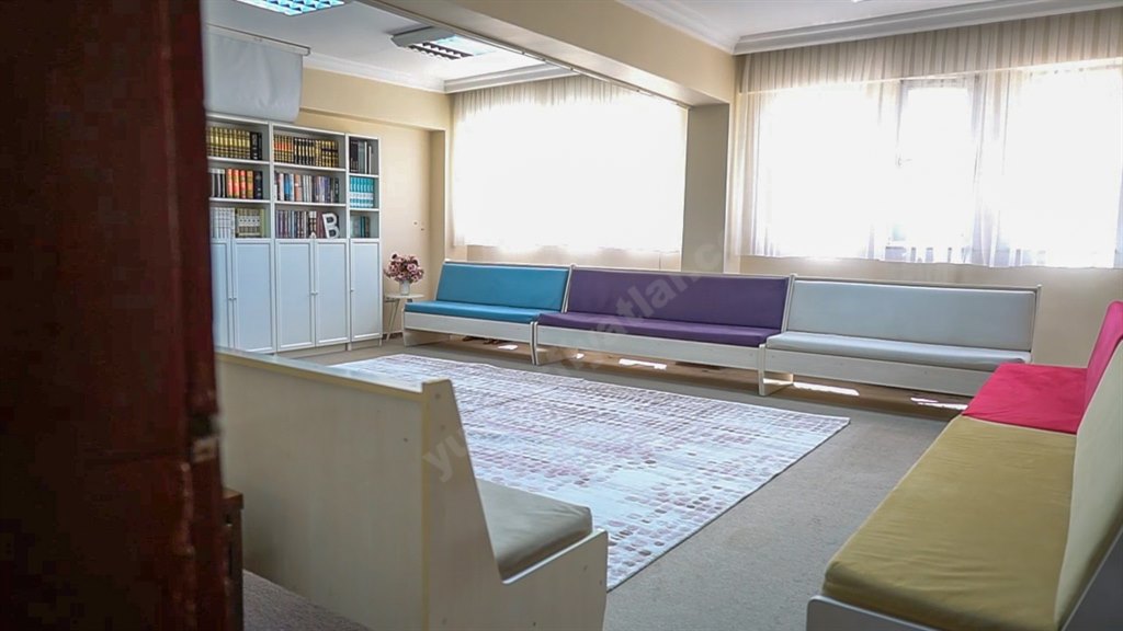 Muradiye Hask�y K�z Yurdu