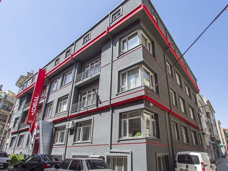 8. �UBE - �deal K�z ��renci Yurdu