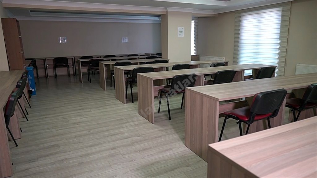 Muradiye Memi� Ayd�n K�z Yurdu