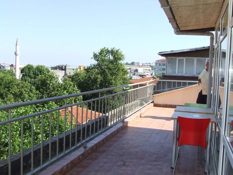 Sabiha Haným Yüksek Öðrenim Erkek Yurdu BEYOÐLU