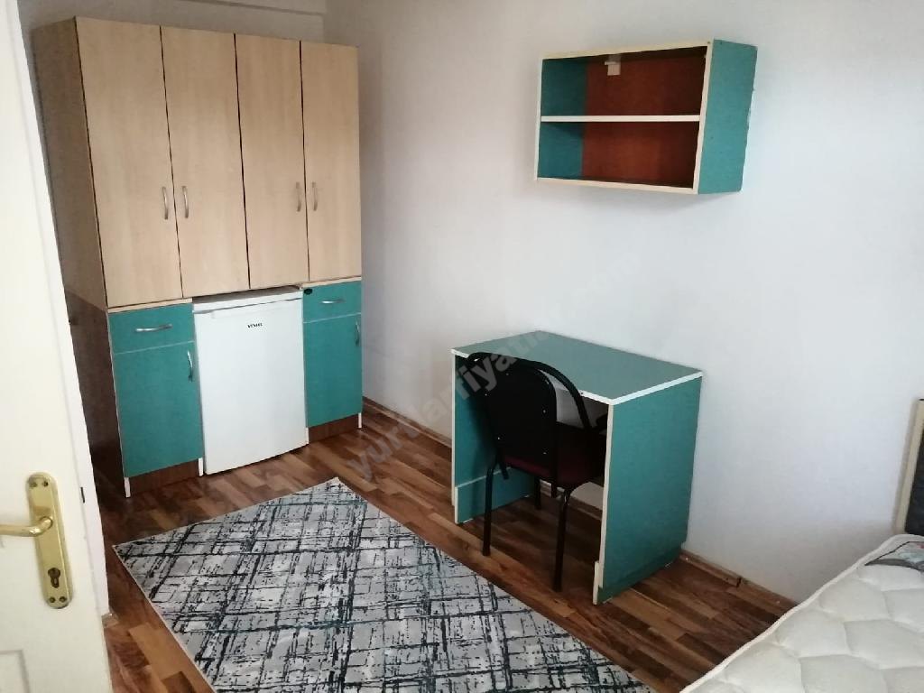 �zel Bulvar Erkek ��renci Yurdu - Tek Ki�ilik Oda