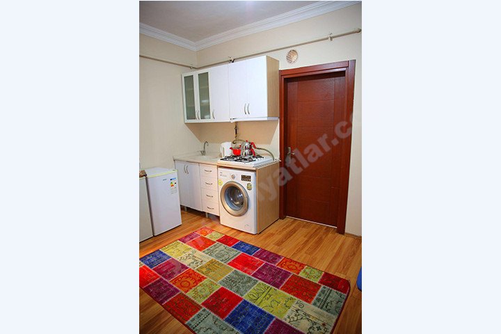 Can Erkek ��renci Apart