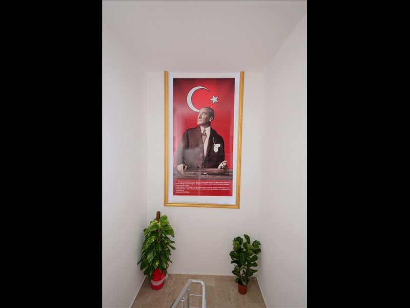  T.C.M.E .B Bilgi K�z ��renci Yurdu 