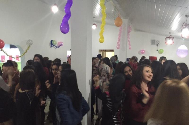 B�lge K�z ��renci Yurdu 