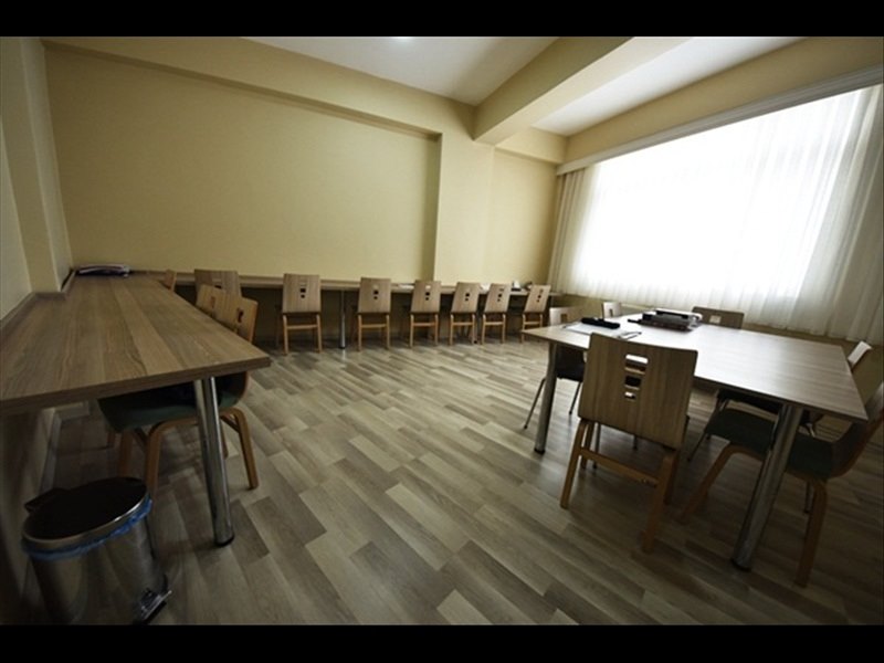 T.C.M.E.B �zel �mren K�z ��renci Yurdu 