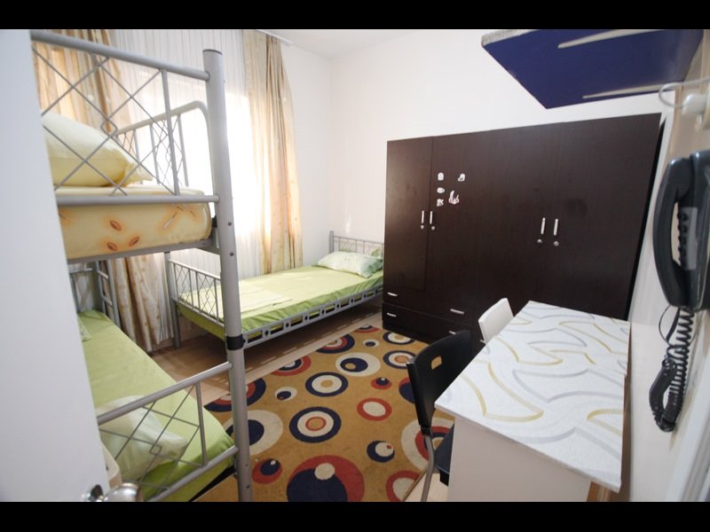 Sabiha Hanưm Öđrenci YurtlarưVEZNECƯLER Kưz ̃ubesi