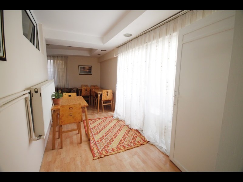 Sabiha Hanưm Öđrenci YurtlarưVEZNECƯLER Kưz ̃ubesi