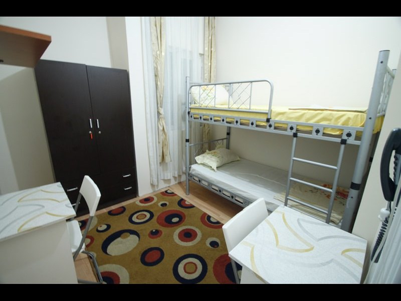 Sabiha Hanưm Öđrenci YurtlarưVEZNECƯLER Kưz ̃ubesi