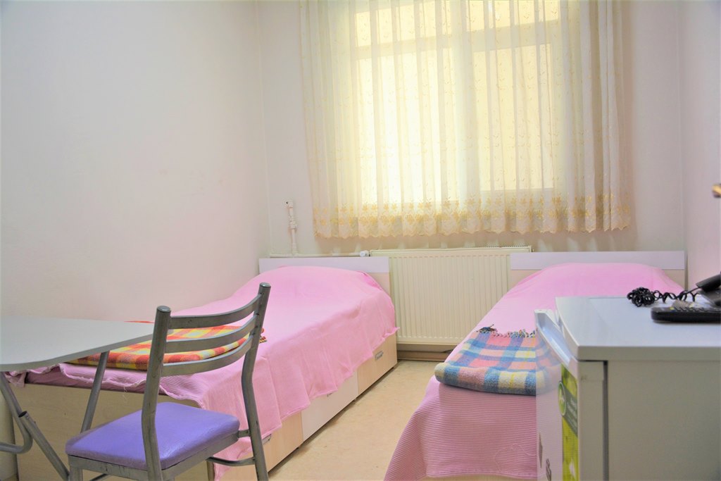 Sabiha Hanưm - Üsküdar Kưz Öđrenci Yurdu