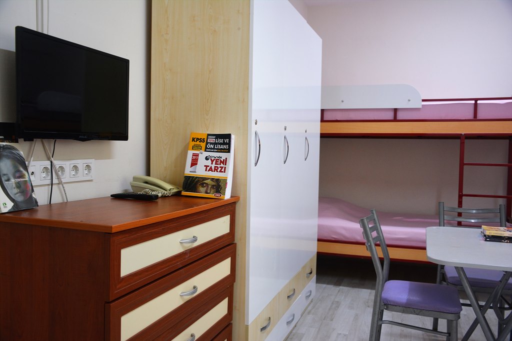 Sabiha Hanưm - Üsküdar Kưz Öđrenci Yurdu