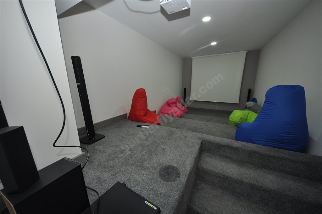 Kamp�saray Beyo�lu K�z ��renci Yurdu