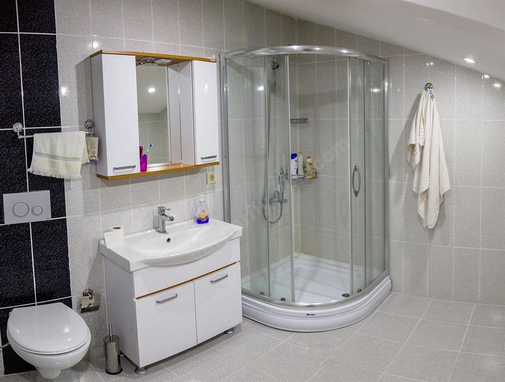 Betav F�rat Kara K�z  Yurtlar� ( F�nd�kzade )