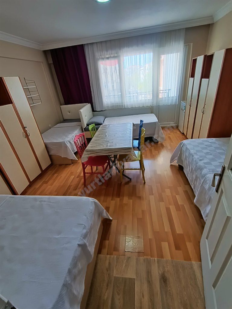 �zel Bornova Erkek ��renci Yurdu