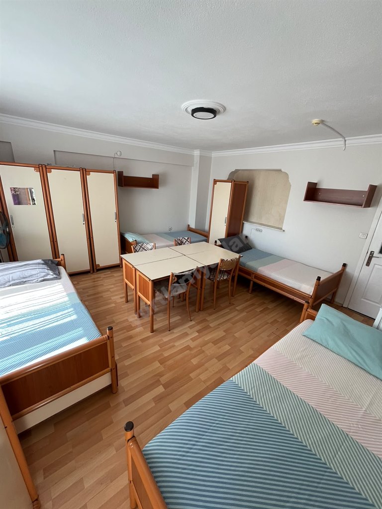 �zel Bornova Erkek ��renci Yurdu - 4 Ki�ilik 3