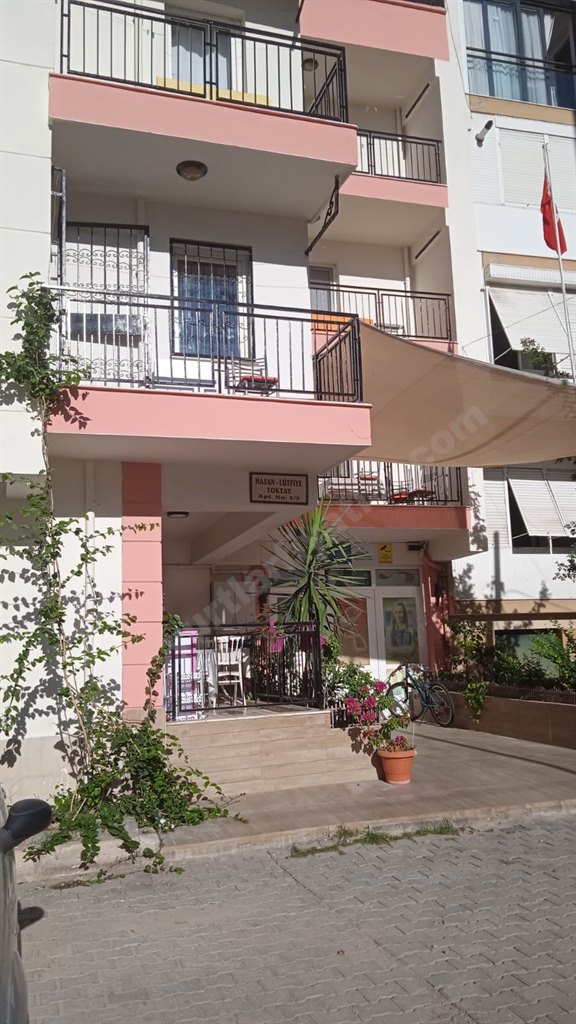 �zel Bornova Erkek ��renci Yurdu