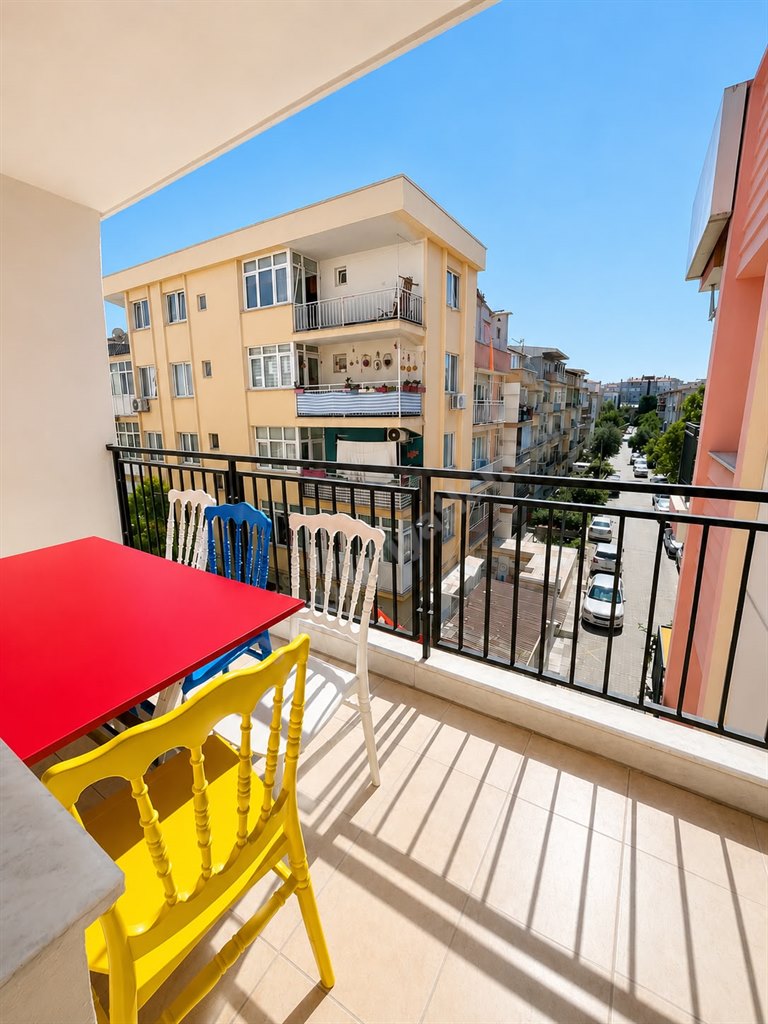 �zel Bornova Erkek ��renci Yurdu- Balkon
