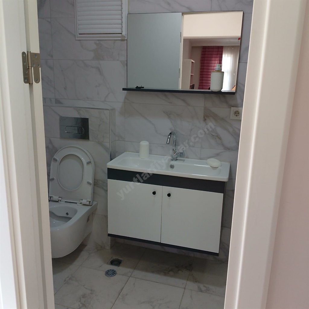 �zel H�sniye Cankan K�z ��renci Yurdu - WC Banyo