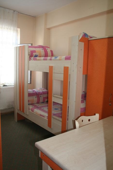 Zeki Sert K�z Konuk Evleri