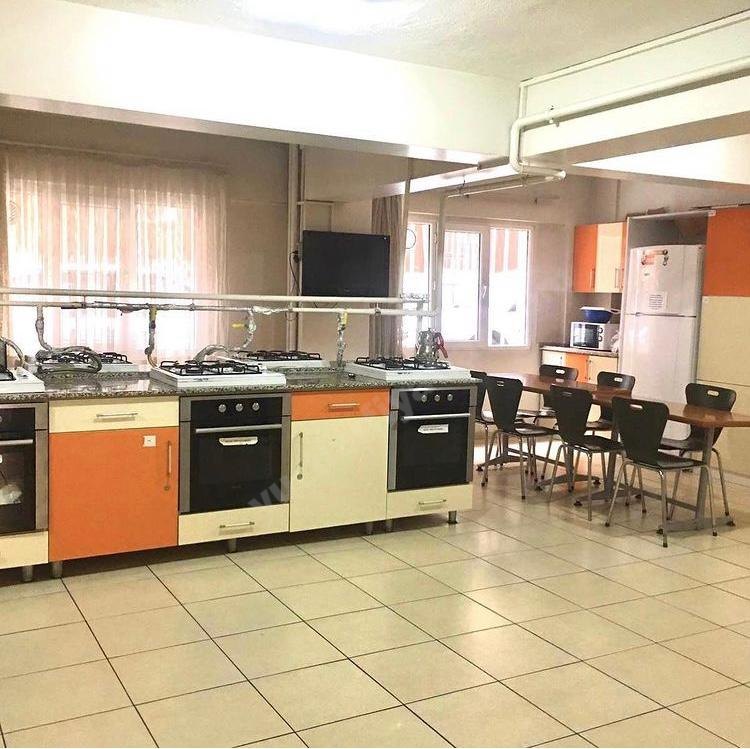 Manisa Ilg�n Bayan Apart Yurt