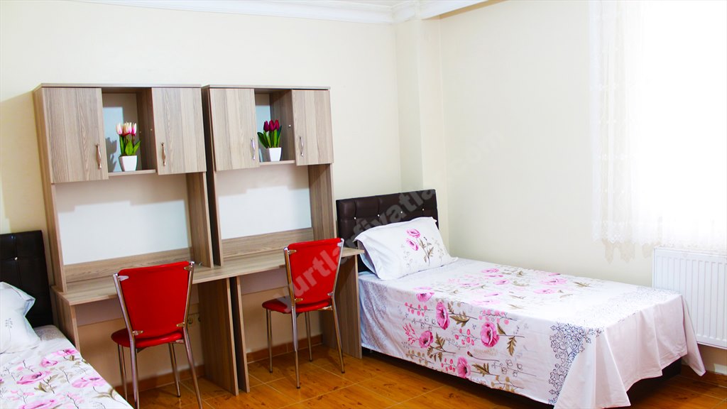�zel �stanyurt Avc�lar K�z ��renci Yurdu