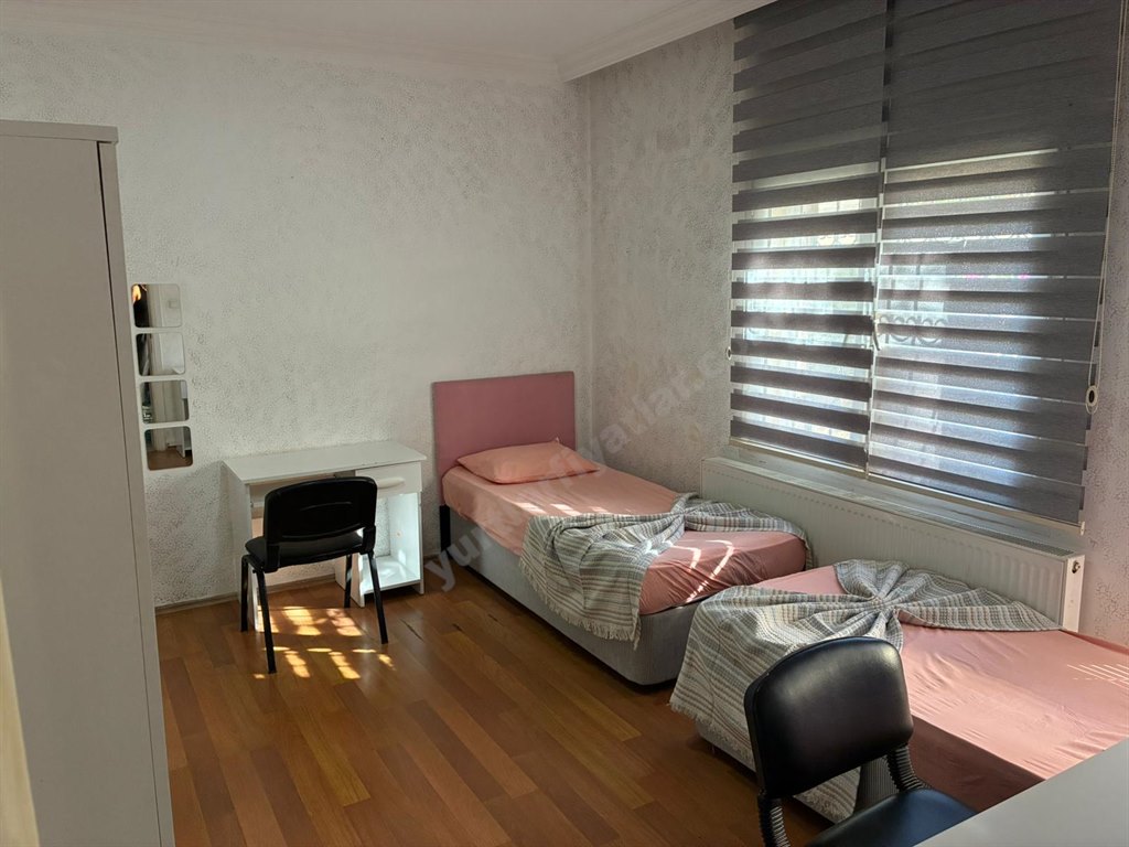 Bornova Villa K�z Yurdu