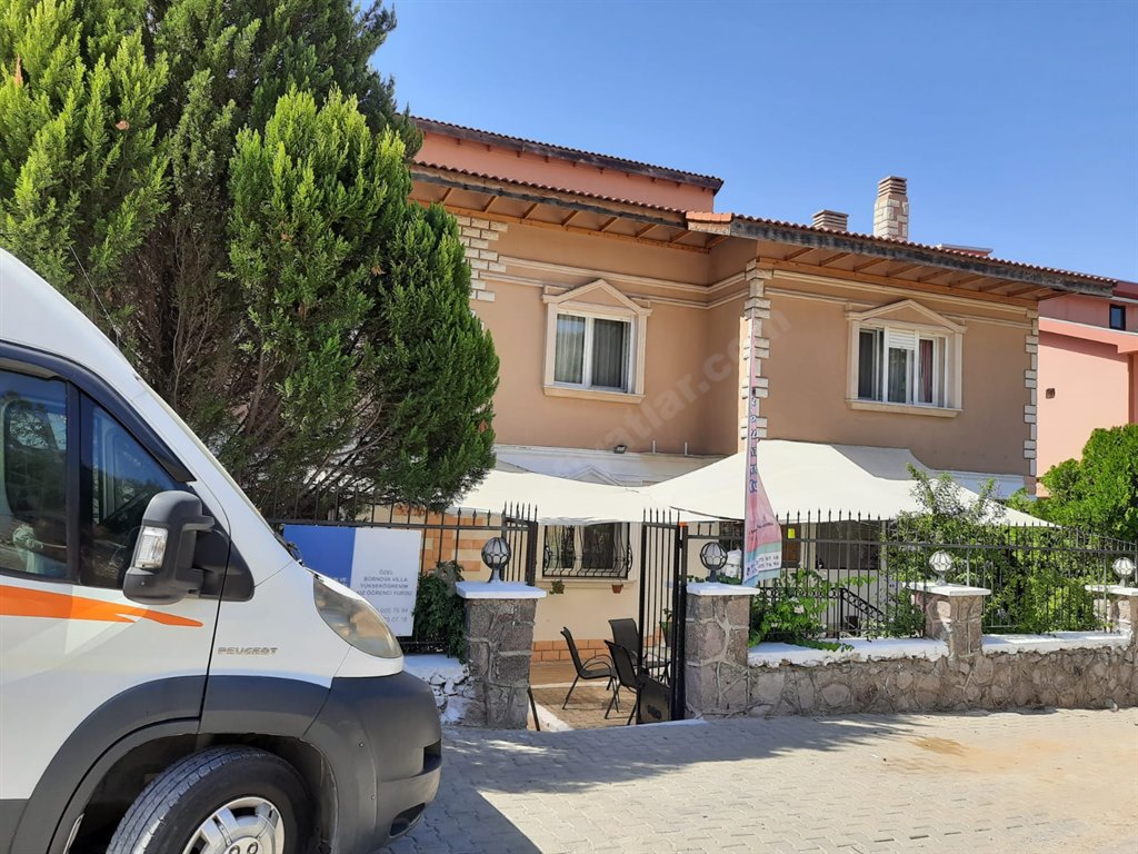 Bornova Villa K�z Yurdu
