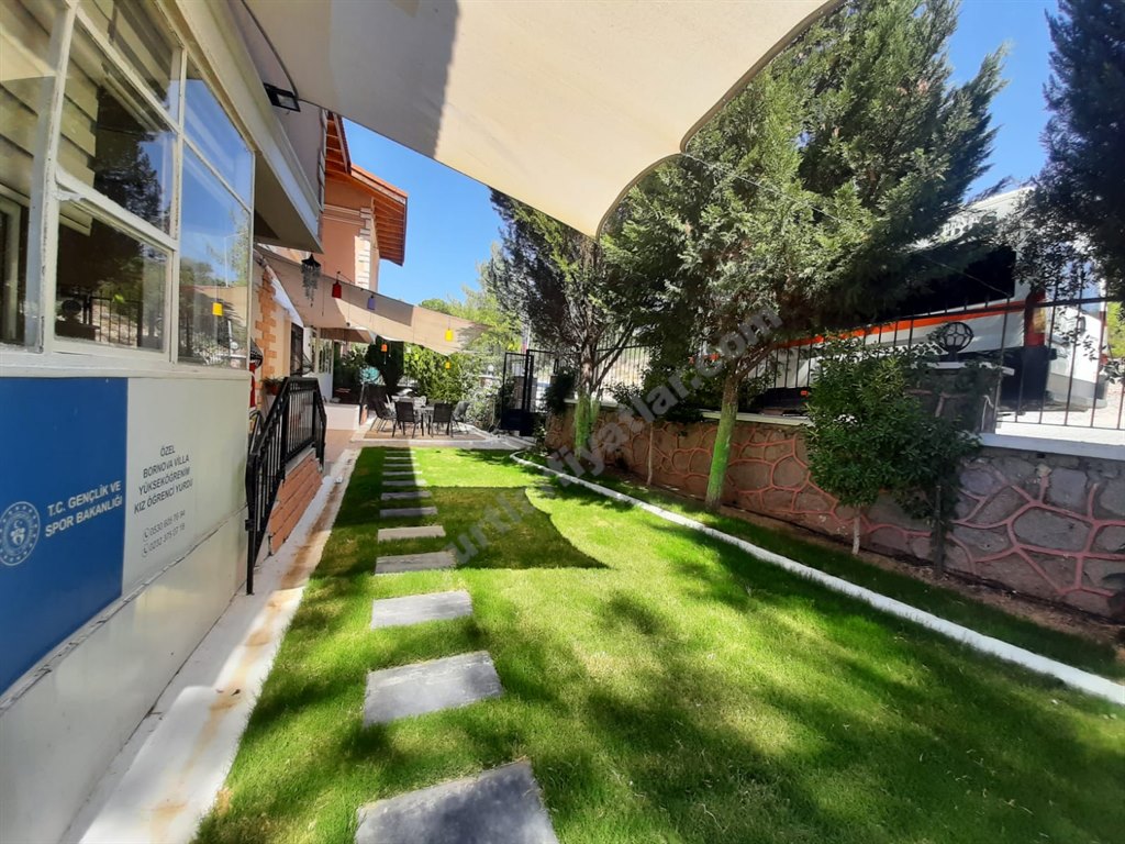 Bornova Villa K�z Yurdu