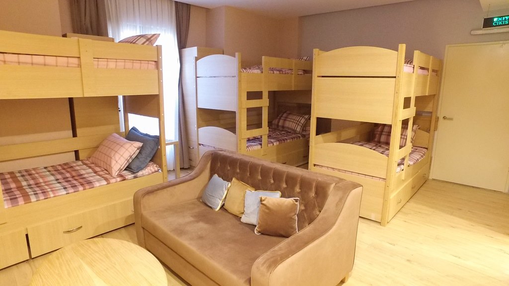 Sabiha Haným - Kýztaţý Kýz Öđrenci Yurdu