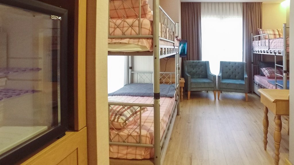 Sabiha Haným - Kýztaţý Kýz Öđrenci Yurdu